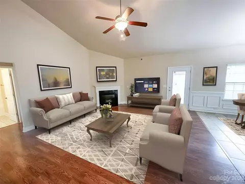 7252 Kenyon Dr, Denver, NC 28037 photo 4
