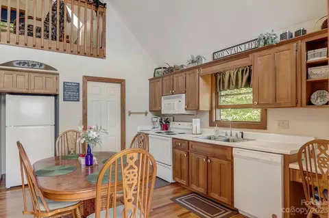 121 Windswept Way, Clyde, NC 28721 photo 15