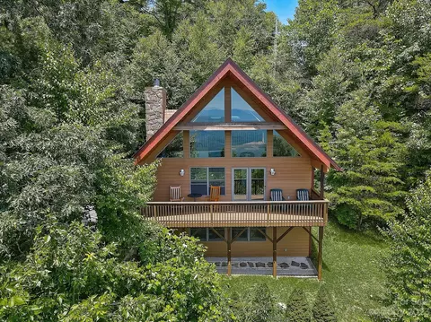 121 Windswept Way, Clyde, NC 28721