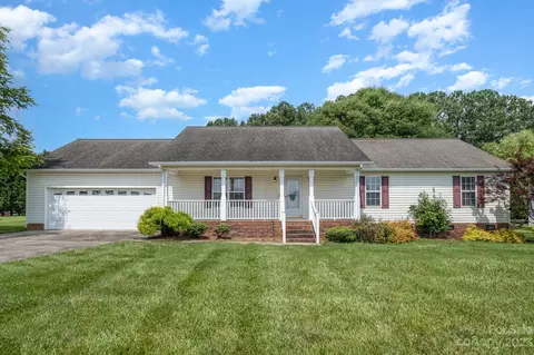 130 Westover Dr, Lincolnton, NC 28092