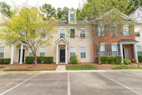 129 Charterhouse Ln, Fort Mill, SC 29715
