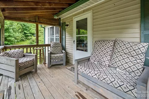 567 Baker Rd, Marshall, NC 28753 photo 3