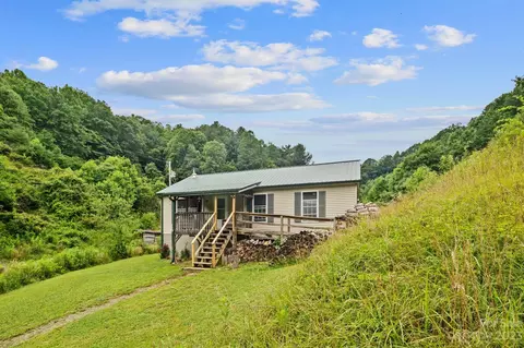 567 Baker Rd, Marshall, NC 28753