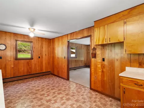 7363 Carolina Blvd, Clyde, NC 28721 photo 6