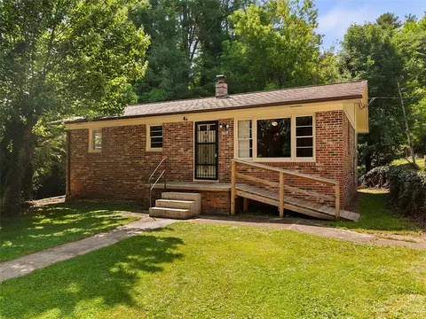 7363 Carolina Blvd, Clyde, NC 28721 photo 2