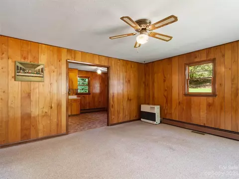 7363 Carolina Blvd, Clyde, NC 28721 photo 5