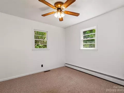 7363 Carolina Blvd, Clyde, NC 28721 photo 9