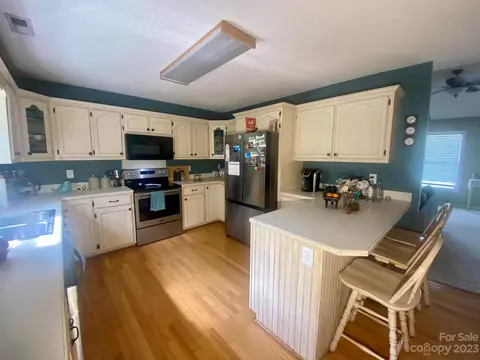 6519 Beechtree Ct, Hickory, NC 28601 photo 7