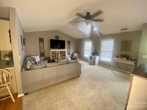 6519 Beechtree Ct, Hickory, NC 28601 photo 13