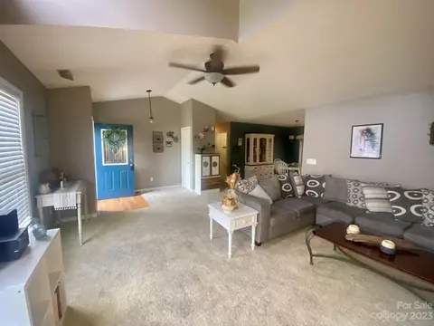 6519 Beechtree Ct, Hickory, NC 28601 photo 14