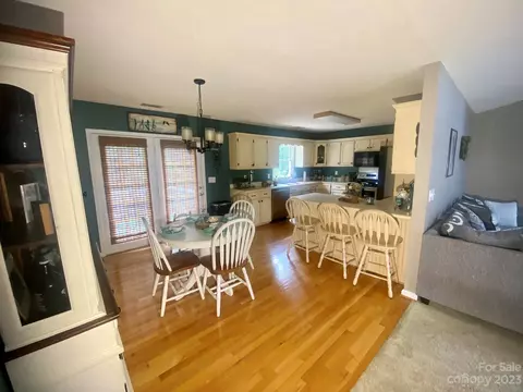 6519 Beechtree Ct, Hickory, NC 28601 photo 10