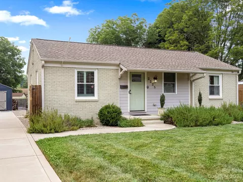 2225 English Dr, Charlotte, NC 28216
