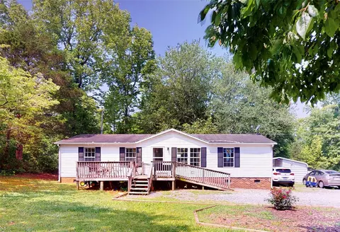 1311 Requa Rd, Cherryville, NC 28021