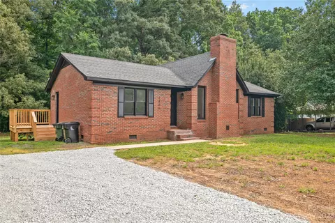 2406 Bearskin Ln, Monroe, NC 28110 photo 2