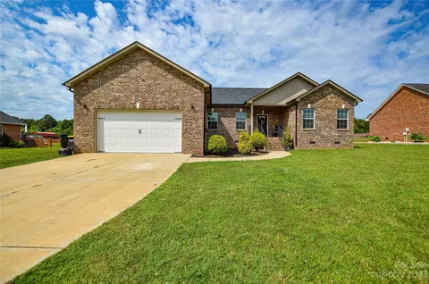 1902 Shuford Rd, Lincolnton, NC 28092