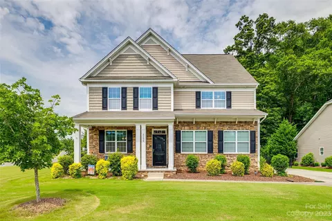 2136 Chapel Gate Dr, Rock Hill, SC 29732