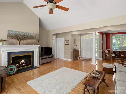 1 Split Creek Ct, Mills River, NC 28759 photo 5