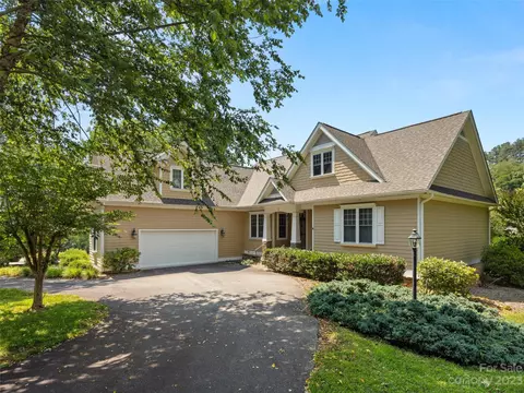 1 Split Creek Ct, Mills River, NC 28759 photo 2