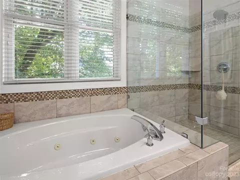 1 Split Creek Ct, Mills River, NC 28759 photo 17