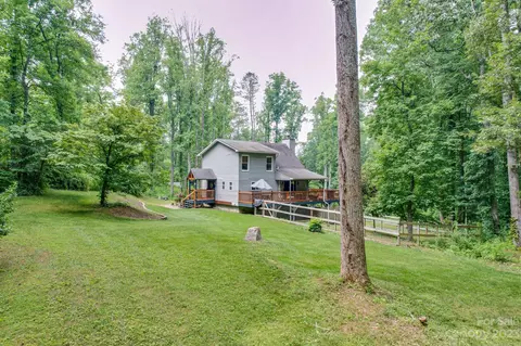 32 Hillside Dr, Fairview, NC 28730 photo 2