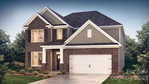 282 Fox Cove Rd, Hendersonville, NC 28792