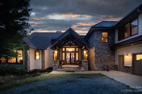 221 Half Moon Mile Rd, Lake Lure, NC 28746