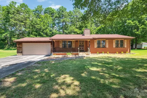 1471 Ontario Dr, Kannapolis, NC 28083