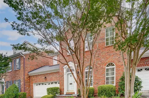 9331 Bonnie Briar Cir, Charlotte, NC 28277