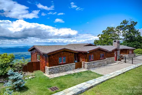 8574 Valley Blvd, Blowing Rock, NC 28605