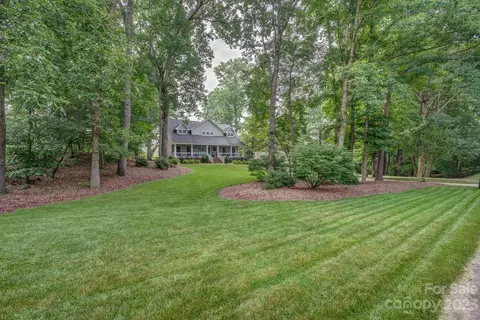 113 Harbourtown Dr, Kings Mountain, NC 28086