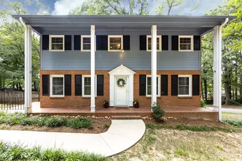 4539 Easthaven Dr, Charlotte, NC 28212