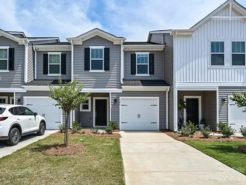 526 Tayberry Ln, Fort Mill, SC 29715