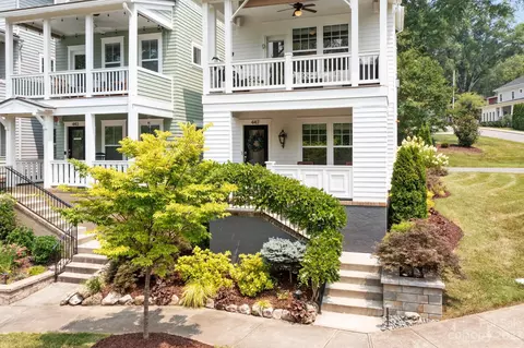447 Spring St, Davidson, NC 28036 photo 3