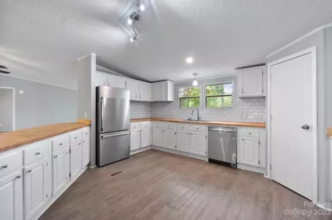 24940 Thompson Rd, Albemarle, NC 28001 photo 2