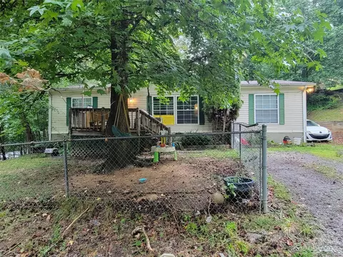 24 Udell Ct, Asheville, NC 28806
