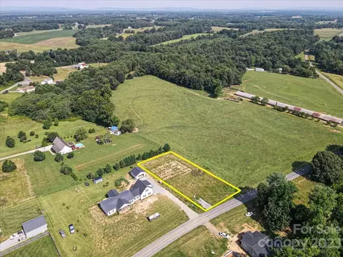 151 Rabbit Hwy, Harmony, NC 28634 photo 9