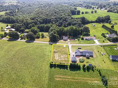 151 Rabbit Hwy, Harmony, NC 28634 photo 5
