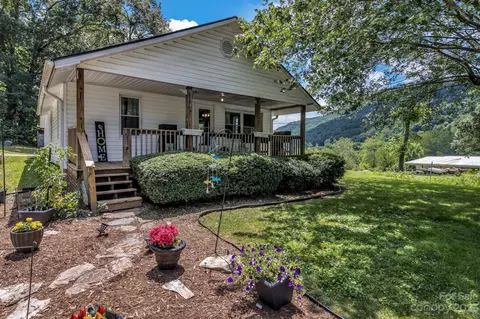 110 Terrys Gap Loop Rd, Fletcher, NC 28732