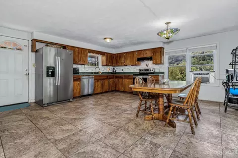 110 Terrys Gap Loop Rd, Fletcher, NC 28732 photo 11