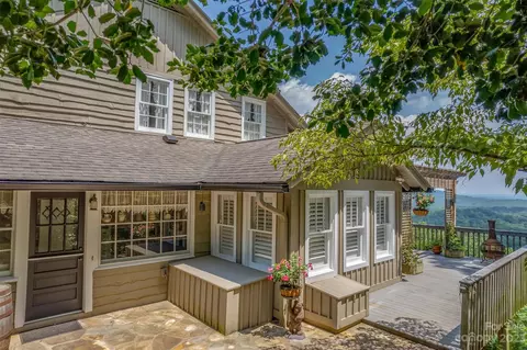 1385 Hogback Mountain Rd, Tryon, NC 28782