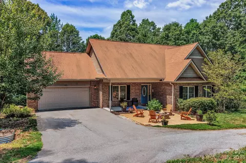 103 Saddle Top Rd, Flat Rock, NC 28731 photo 2