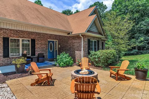 103 Saddle Top Rd, Flat Rock, NC 28731 photo 4