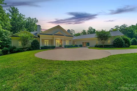 402 N Ingleside Farm Rd, Iron Station, NC 28080