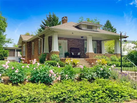 15 Lookout Dr, Asheville, NC 28804