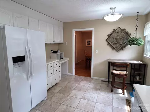 144 Pearson Dr, Morganton, NC 28655 photo 9