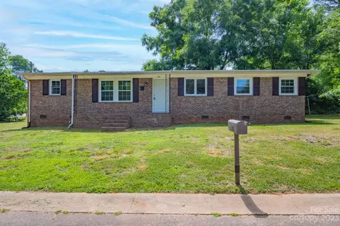 1205 Singletary Ln, York, SC 29745