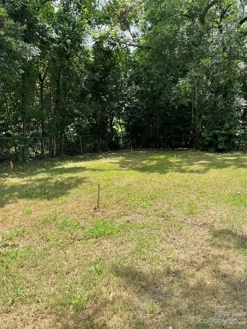 606 E 18th St, Charlotte, NC 28205