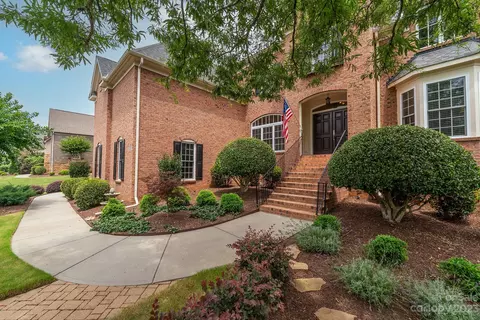 16600 Doves Canyon Ln, Charlotte, NC 28278