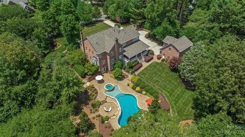 239 Kimberly Rd, Davidson, NC 28036 photo 2
