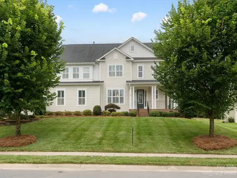 225 Monteray Oaks Cir, Fort Mill, SC 29715